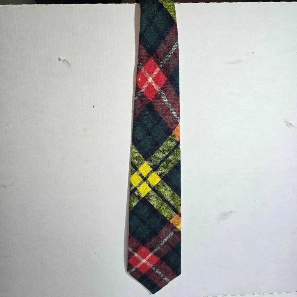 Amazing VINTAGE Towncraft DESIGNERS ORIGINALS JCPenney Imported Wool Men's‎ Tie